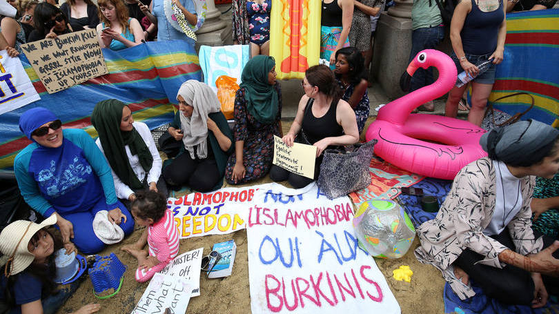 Protesto: quase 30 cidades do litoral francês proibiram o burkini