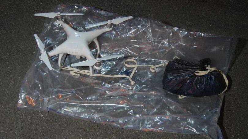 Drone: a polícia também informou que tinha perdido a pista de outros dois drones durante a operação