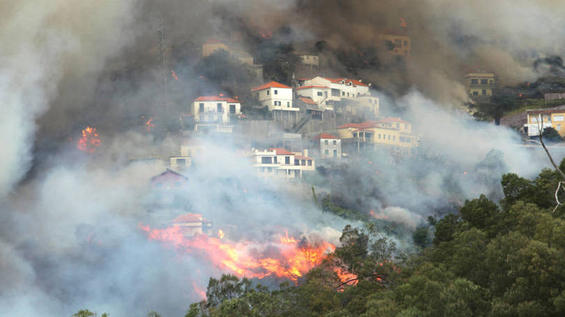 Incêndio: "A noite foi muito complicada por causa do vento e das altas temperaturas", lamentou o prefeito