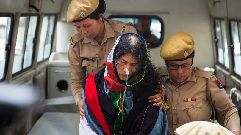 Irom Sharmila: a ativista começou seu jejum em 2000, após o assassinato de dez pessoas em uma parada de ônibus na cidade de Malom