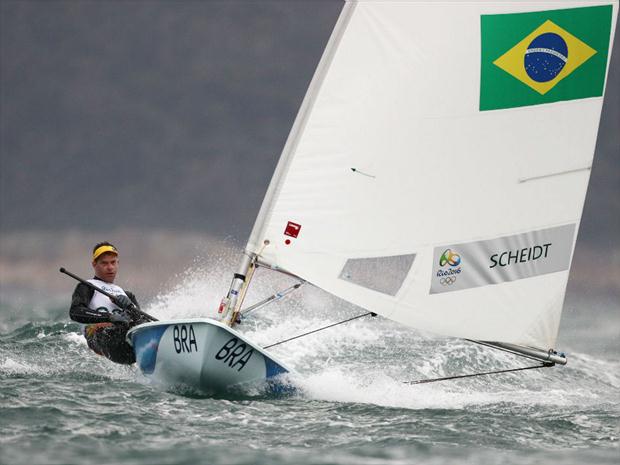 Brasileiro terminou com a quarta posição na categoria laser nos Jogos Olímpicos do RJ