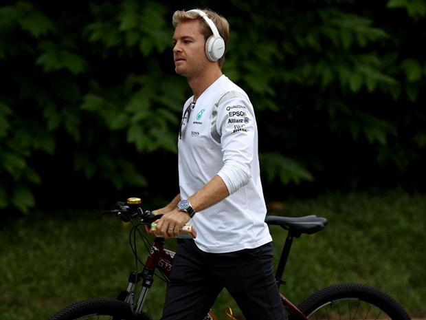 Nico Rosberg fez novamente o melhor tempo em treino classificatório