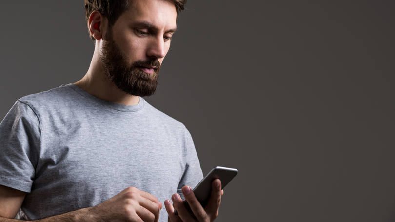 Celular: dois terços dos brasileiros recebem spam por SMS semanalmente; número é acima da média