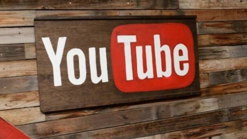 YouTube: o usuário poderá escolher a resolução em que deseja carregar o vídeo e será avisado pelo app sobre a memória que seu dispositivo possui para o armazenamento