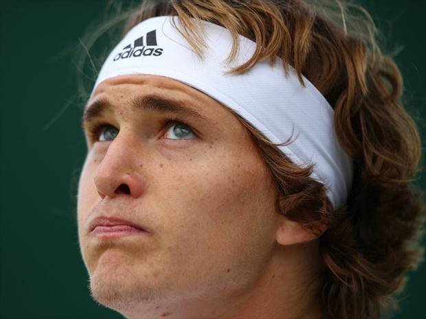 Aos 19 anos, Alexander Zverev faturou seu primeiro ATP na temporada após vencer suíço