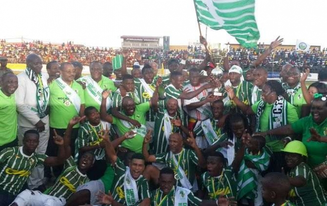 O Ferroviário da Beira fechou em grande a sua participação no Moçambola, ao receber e vencer a Liga Desportiva de Maputo (LDM) por 2-1, em partida de consagração do título de novo campeão nacional de futebol da presente época.