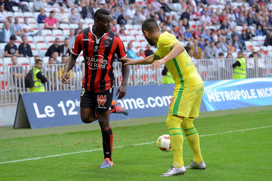 Equipe da Riviera Francesa recebeu o Nantes e não tomou conhecimento, goleando, por 4 a 1, e se isolou na ponta do Campeonato Francês