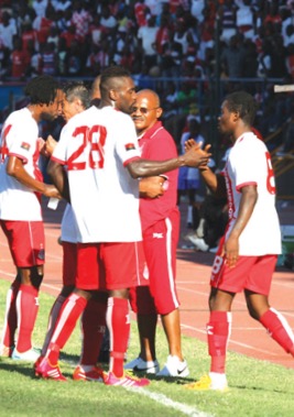 Os prémios de jogo são pagos por objectivos, sobretudo nos desafios com as equipas grandes, designadamente 1º de Agosto, Petro de Luanda, Recreativo do Libolo, Benfica de Luanda e Interclube.