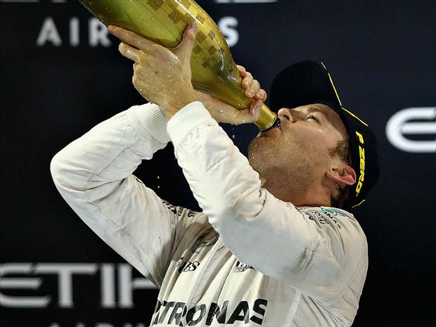 Lewis Hamilton vence, mas Nico Rosberg faz sua parte e é campeão mundial pela primeira vez