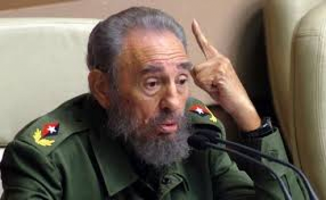 O antigo presidente da República, Armando Guebuza, chefia a delegação moçambicana, de alto nível, que vai participar nas exéquias do comandante Fidel Castro, em Santiago de Cuba.