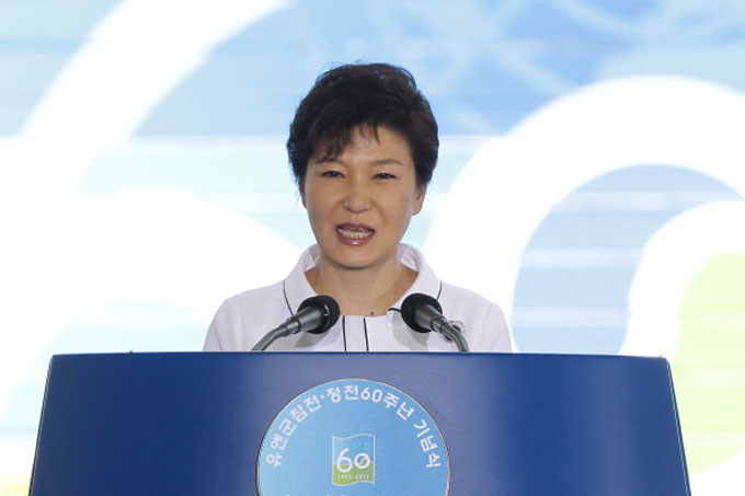 Coreia do Sul: milhares de sul-coreanos - mais de 2 milhões segundo os organizadores - pediram o impeachment da chefe de Estado
