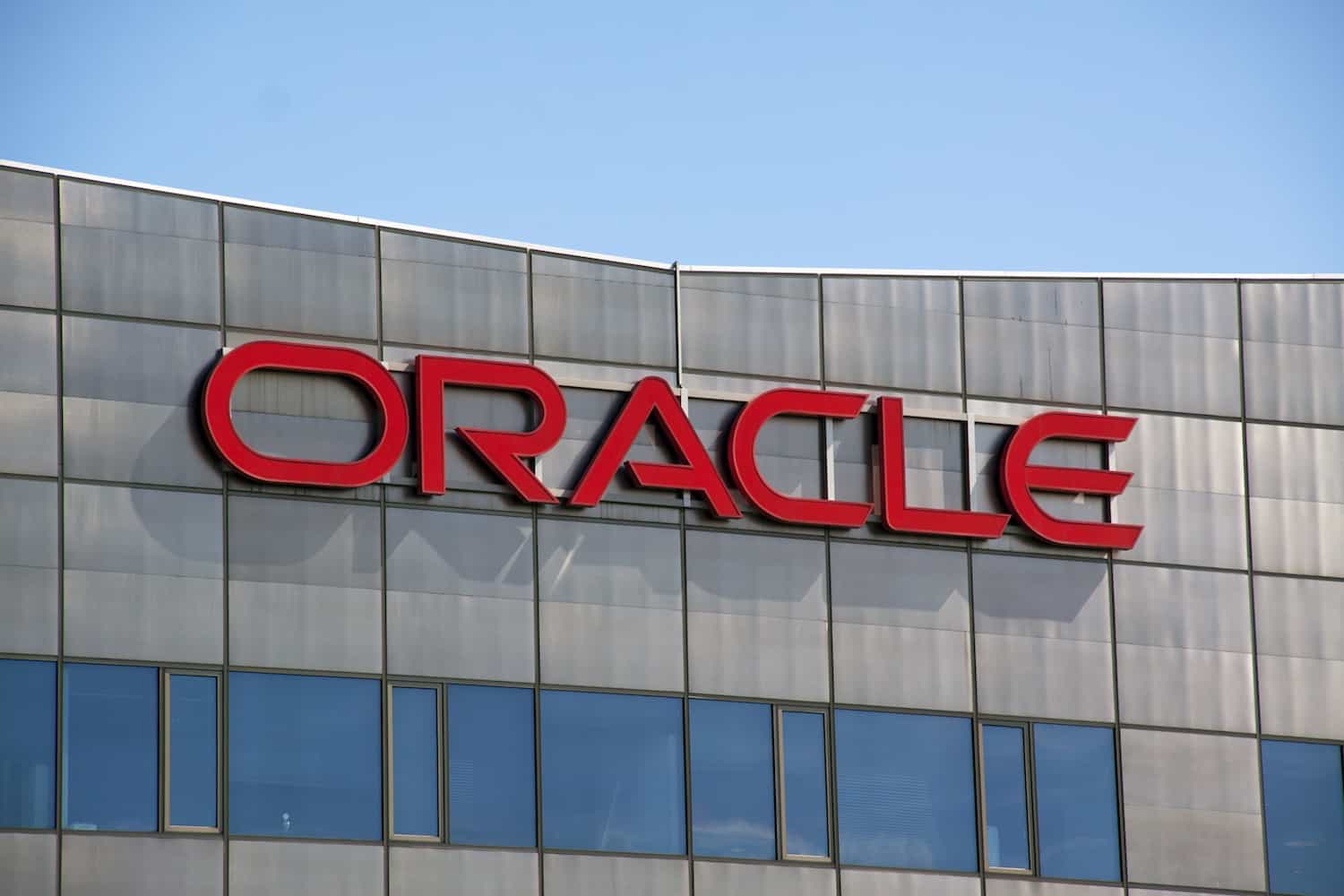 Oracle adquire Cerner e reforça interesse na área da saúde