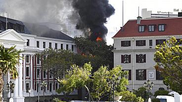 Incêndio no parlamento sul-africano