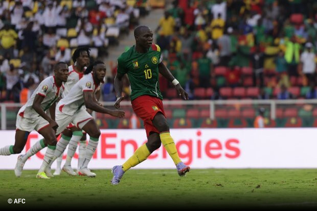 Bis de Aboubakar permite entrada com o pé direito aos Camarões de António Conceição