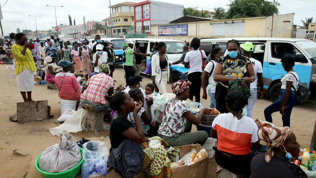 Subida do salário mínimo em Angola suscita debate
