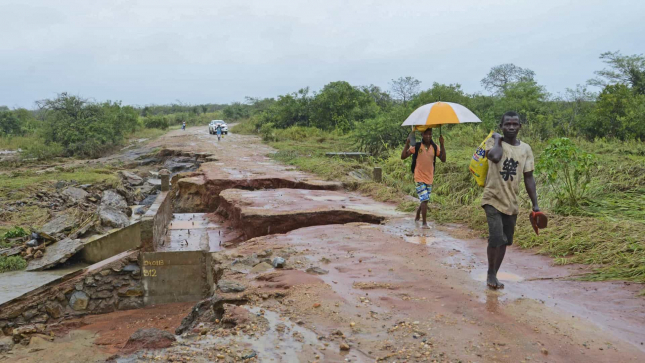 Depressão tropical Ana. Trânsito interrompido nas estradas Mocuba/lLugela e Milange/Molumbo