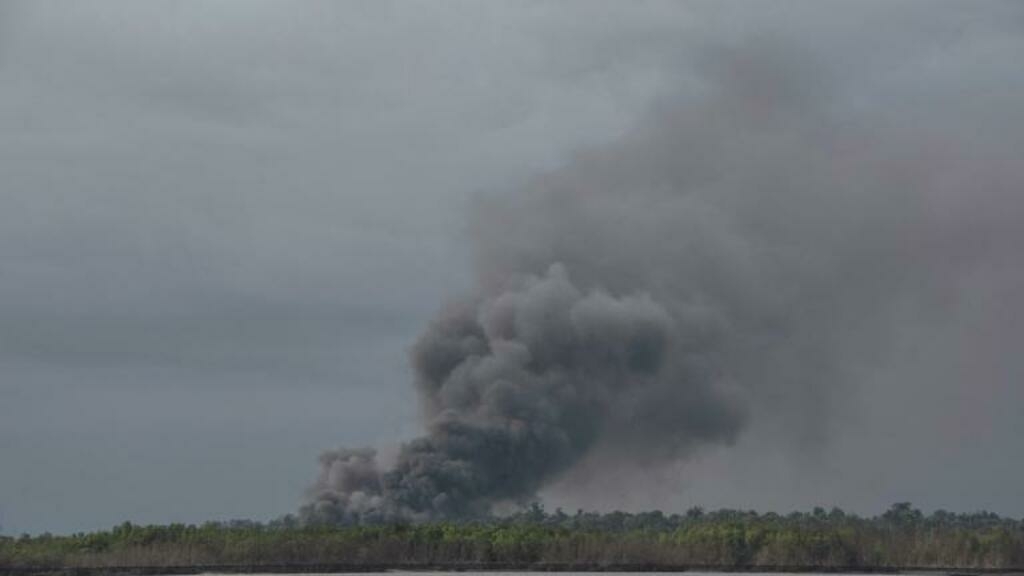 Pelo menos 80 mortos na explosão de uma refinaria ilegal no sul da Nigéria