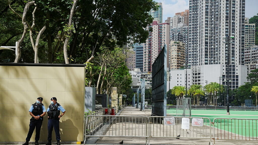 Hong Kong: Polícia impede comerações do aniversário de Tiananmen