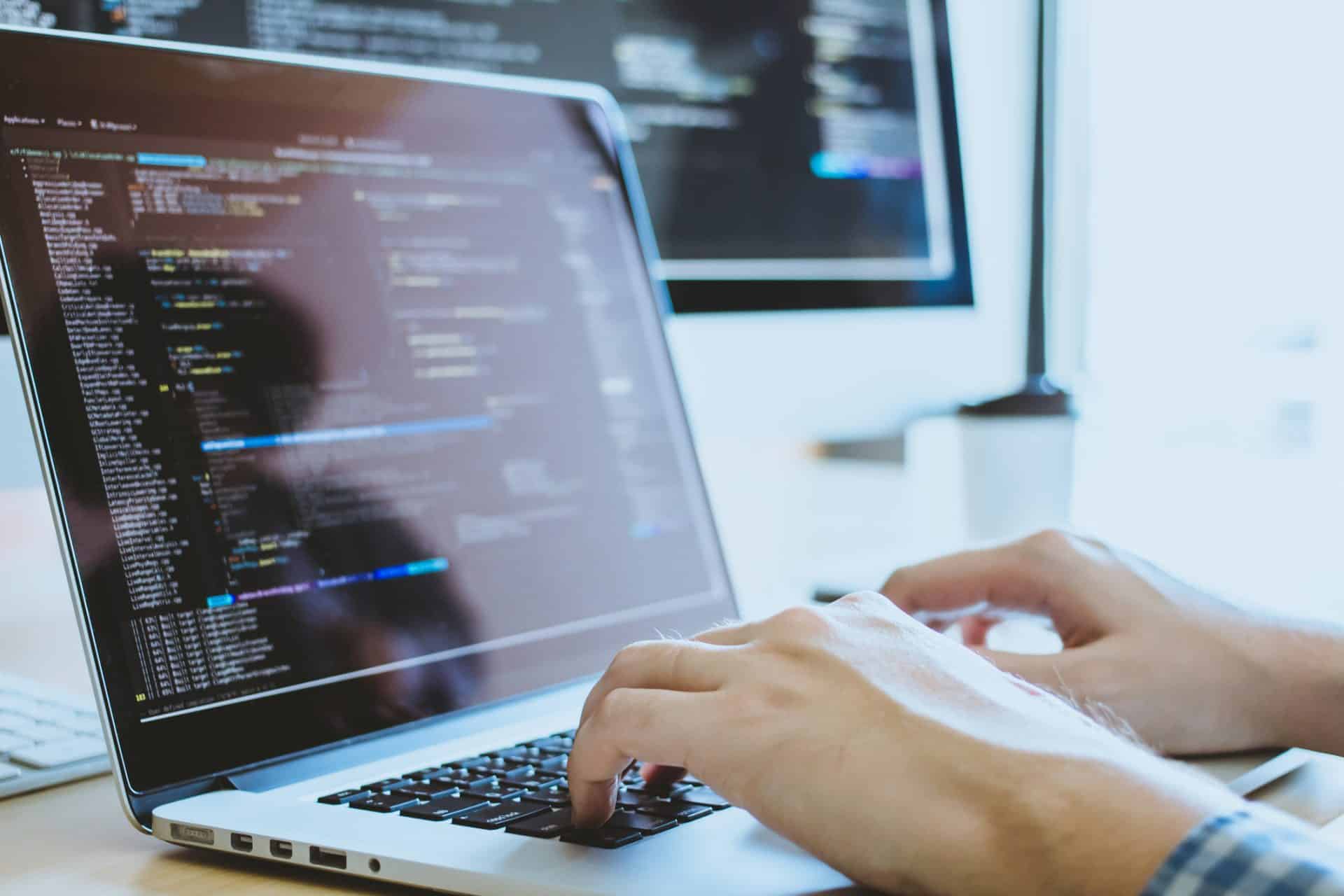 5 cursos de programação online para se tornar um Full-Stack Developer