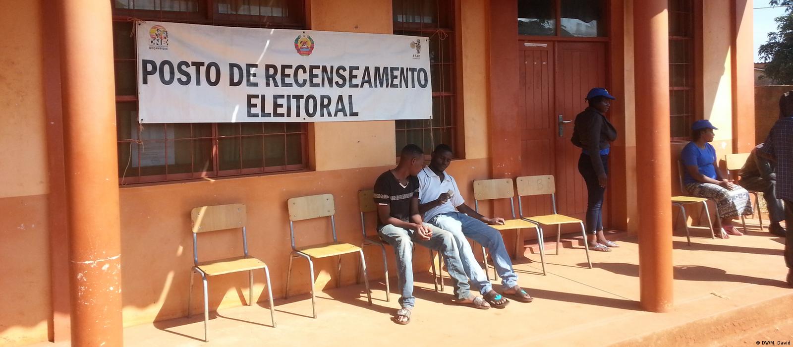 Recenseamento arranca com oposição atenta