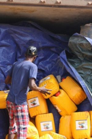 Mais de 50% do contrabando de combustível passa pela província do Zaire