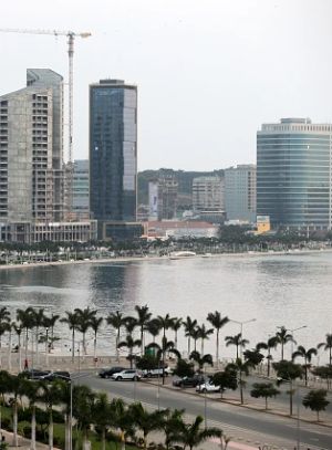 Angola aborda com os EUA ajuda técnica para avaliação de projectos e gestão de passivos