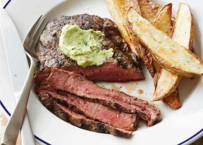 Como cozinhar bife na grelha