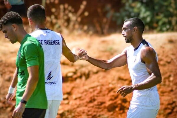 Farense goleia vizinho Moncarapachense em duelo amigável