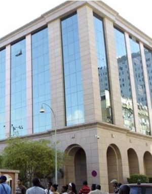  Angola endivida-se mais — e de forma mais cara