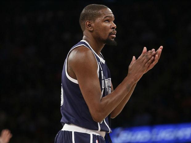 Franquia de Oklahoma contou, mais uma vez, com a inspiração da dupla Durant-Westbrook para vencer os rivais de Nova York por 128 a 122