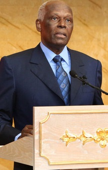 O Presidente angolano, José Eduardo dos Santos, classificou o seu último mandato presidencial