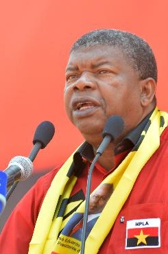Lourenço quer ser o «homem do milagre económico» em Angola.