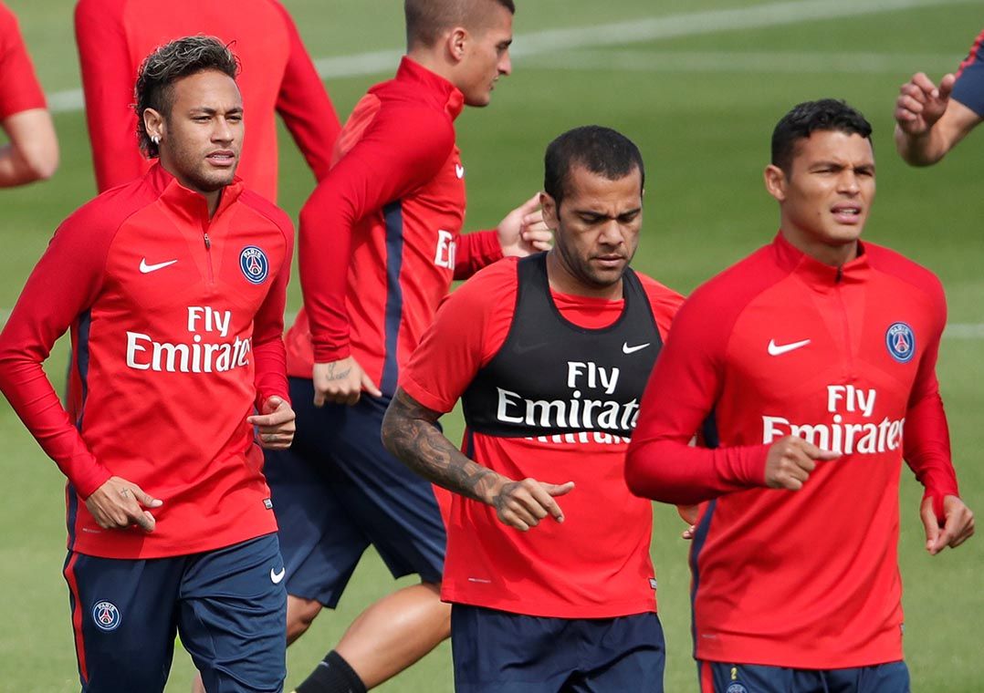 Time do zagueiro brasileiro venceu os três jogos que disputou, incluindo a disputa da Supercopa da França, contra o Monaco, atual campeão francês