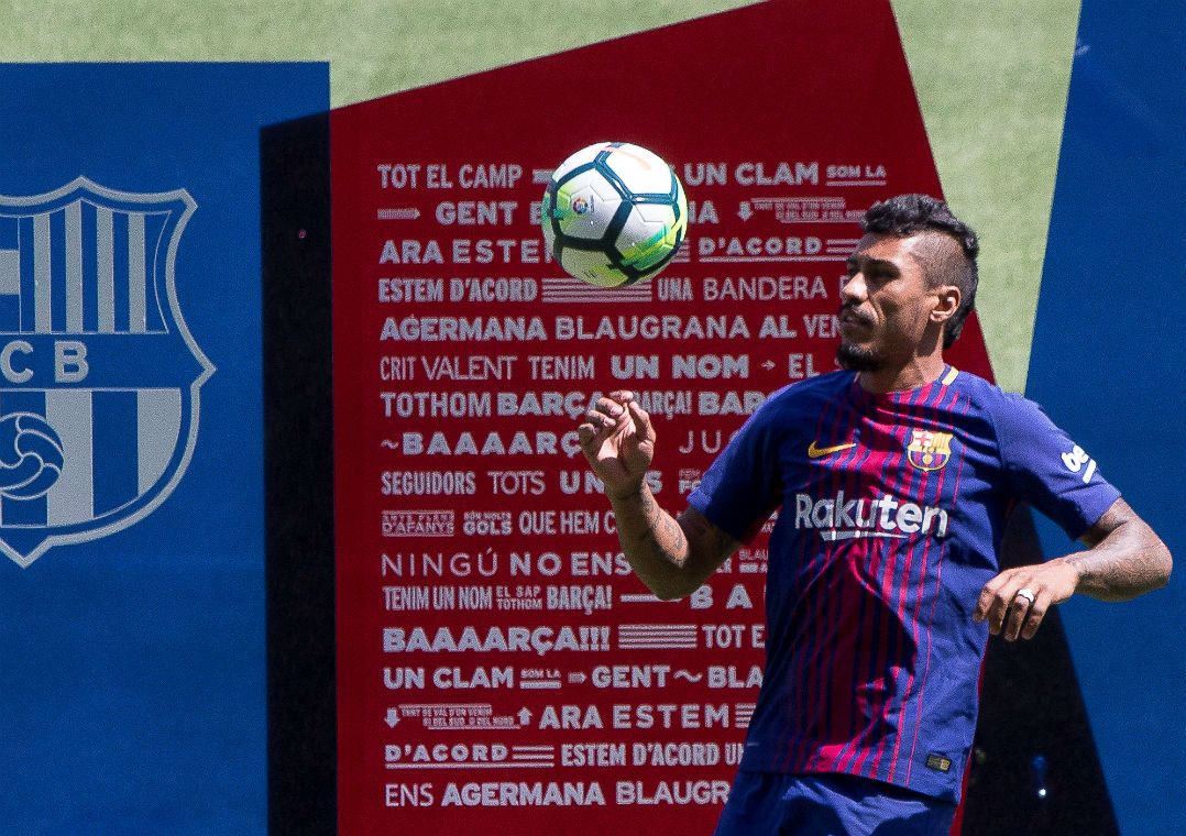 Volante brasileiro ainda não poderá vestir a camisa do Barcelona na estreia do Espanhol