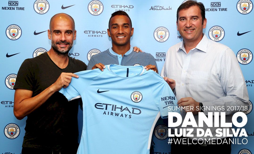 Lateral-direito deixou o Real Madrid para assinar contrato com o time inglês por cinco anos