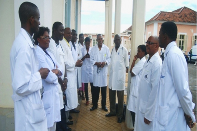 A Procuradoria-Geral da República, PGR, defende um tratamento diferente para os actos praticados por médicos devidamente reconhecidos pelas instituições nacionais