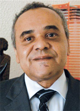 Esta acção é atribuída supostamente aos populares que vivem no bairro Vila Flor , distrito urbano do Tala-hadi, arredores das instalações da FILDA