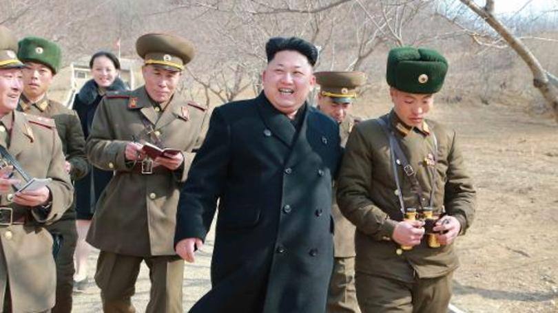 Kim Jong-Un ri junto a militares da Coreia do Norte: de acordo com dados da ONU, este foi o quarto teste nuclear norte-coreano desde 2006