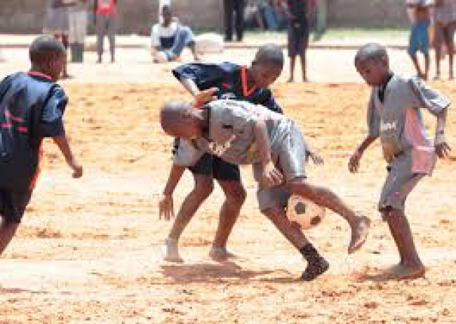 Num acto bizarro e a todos os títulos reprováveis, o final do BEBEC