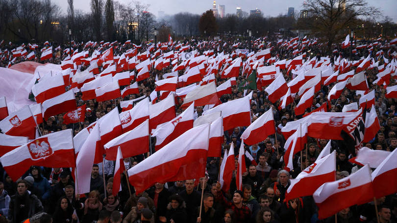 Manifestação em Varsóvia: manifestantes expressaram seu desagravo às medidas governamentais, que careceriam de contrapesos necessários