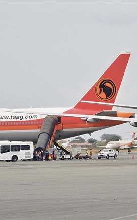 Turbulência na TAAG ameaça deixar aviões em terra