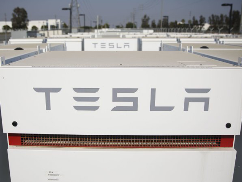 Tesla prepara bateria gigante para o sector residencial