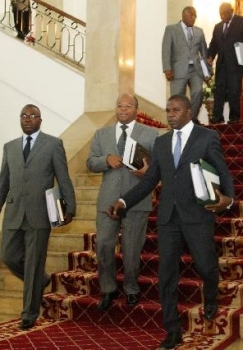 Governo corta regalias a titulares de cargos públicos