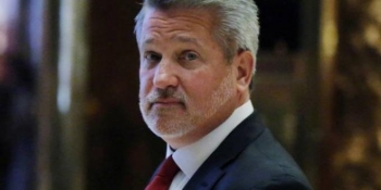 Diretor de comunicação da casa Branca renuncia