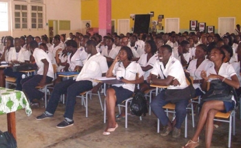 31 estudantes são-tomenses a caminho da  China para formação superior