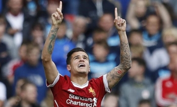 Após negociação frustrada com o Barça, meia-atacante brasileiro deve jogar neste sábado